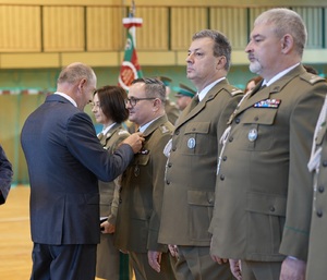 Uroczysty apel z okazji Narodowego Święta Niepodległości w Nadodrzańskim Oddziale Straży Granicznej Uroczysty apel z okazji Narodowego Święta Niepodległości w Nadodrzańskim Oddziale Straży Granicznej