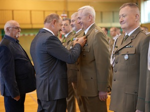 Uroczysty apel z okazji Narodowego Święta Niepodległości w Nadodrzańskim Oddziale Straży Granicznej Uroczysty apel z okazji Narodowego Święta Niepodległości w Nadodrzańskim Oddziale Straży Granicznej