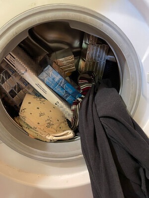 Wyroby tytoniowe zatrzymane przez funkcjonariuszy Straży Granicznej z Kalisza i poznańskiego Centralnego Biura Śledczego Policji Wyroby tytoniowe zatrzymane przez funkcjonariuszy Straży Granicznej z Kalisza i poznańskiego Centralnego Biura Śledczego Policji