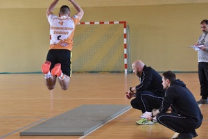 Zmagania kandydatów podczas II etapu naboru do służby 