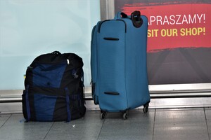 Pozostawione bagaże powodem ewakuacji pasażerów Pozostawione bagaże powodem ewakuacji pasażerów