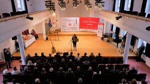 Wojewódzka uroczystość z okazji Dni Honorowego Krwiodawstwa Polskiego Czerwonego Krzyża w Filharmonii Zielonogórskiej Wojewódzka uroczystość z okazji Dni Honorowego Krwiodawstwa Polskiego Czerwonego Krzyża w Filharmonii Zielonogórskiej