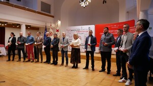 Wojewódzka uroczystość z okazji Dni Honorowego Krwiodawstwa Polskiego Czerwonego Krzyża w Filharmonii Zielonogórskiej Wojewódzka uroczystość z okazji Dni Honorowego Krwiodawstwa Polskiego Czerwonego Krzyża w Filharmonii Zielonogórskiej