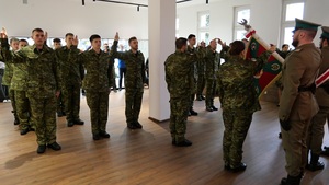 Uroczystość ślubowania nowych funkcjonariuszy Nadodrzańskiego Oddziału Straży Granicznej w Krośnie Odrzańskim Uroczystość ślubowania nowych funkcjonariuszy Nadodrzańskiego Oddziału Straży Granicznej w Krośnie Odrzańskim