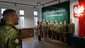 Uroczystość ślubowania nowych funkcjonariuszy Nadodrzańskiego Oddziału Straży Granicznej w Krośnie Odrzańskim Uroczystość ślubowania nowych funkcjonariuszy Nadodrzańskiego Oddziału Straży Granicznej w Krośnie Odrzańskim