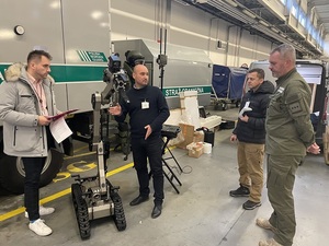 Nowy robot pirotechniczny na poznańskim lotnisku Nowy robot pirotechniczny na poznańskim lotnisku