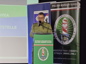 Otwarcie Wspólnej Polsko-Niemieckiej Placówki w Tuplicach - przemawia gen. bryg. SG Tomasz Michalski Zastępca Komendanta Głównego Straży Granicznej Otwarcie Wspólnej Polsko-Niemieckiej Placówki w Tuplicach - przemawia gen. bryg. SG Tomasz Michalski Zastępca Komendanta Głównego Straży Granicznej