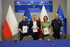 Podpisanie porozumień z wielkopolskimi szkołami w sprawie szkolenia młodzieży w Oddziałach o Profilu Mundurowym Podpisanie porozumień z wielkopolskimi szkołami w sprawie szkolenia młodzieży w Oddziałach o Profilu Mundurowym