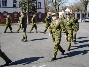 Nowi funkcjonariusze Nadodrzańskiego Oddziału Straży Granicznej na szkoleniu podstawowym w Krośnie Odrzańskim Nowi funkcjonariusze Nadodrzańskiego Oddziału Straży Granicznej na szkoleniu podstawowym w Krośnie Odrzańskim