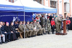 Funkcjonariusze Nadodrzańskiego Oddziału Straży Granicznej aktywnie uczestniczą w spotkaniach z młodzieżą Funkcjonariusze Nadodrzańskiego Oddziału Straży Granicznej aktywnie uczestniczą w spotkaniach z młodzieżą