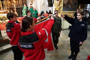 Funkcjonariusze Nadodrzańskiego Oddziału Straży Granicznej aktywnie uczestniczą w spotkaniach z młodzieżą Funkcjonariusze Nadodrzańskiego Oddziału Straży Granicznej aktywnie uczestniczą w spotkaniach z młodzieżą